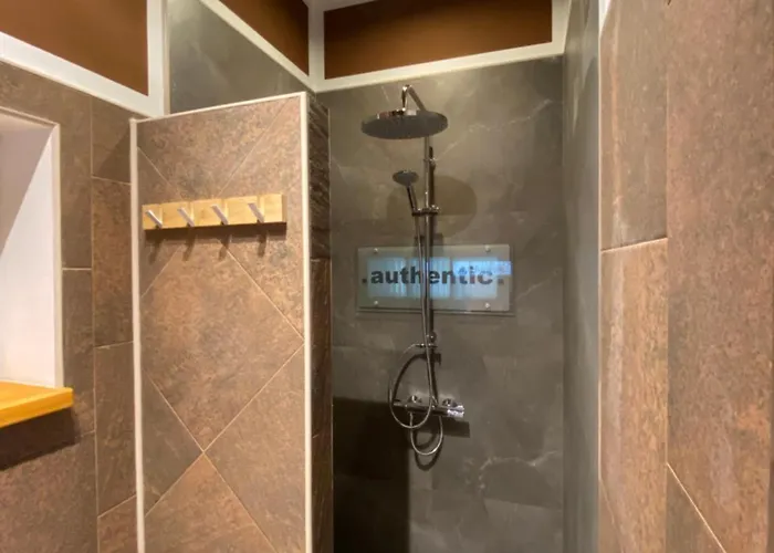 +authentic+ マリアーンスケー・ラーズニェ